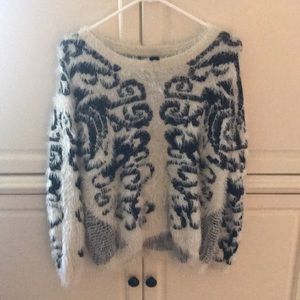 BKE Boutique Sweater Size Small